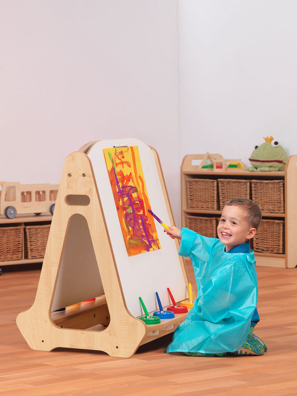 Double-sided 2 Station Easel